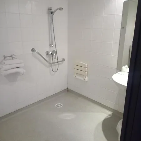 Agreable Familial A Lourdes, Proche Gare * Лурд