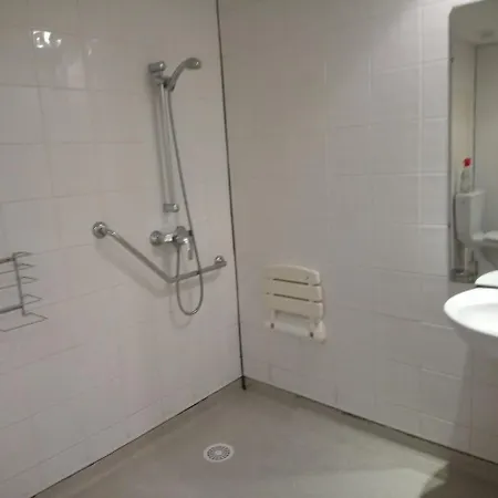 Agreable Familial A Lourdes, Proche Gare Apartment *