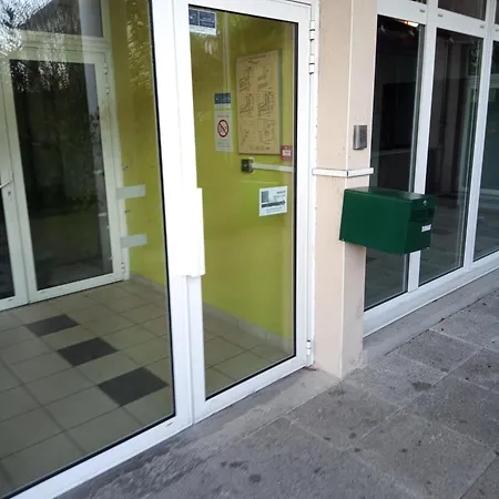 Agreable Familial A Lourdes, Proche Gare
