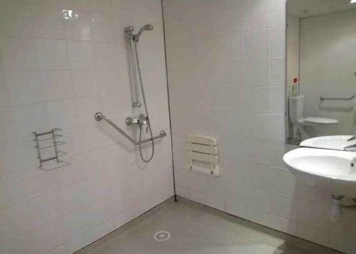 Agreable Familial A Lourdes, Proche Gare Apartment *